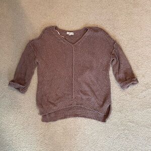 Cozy V-Neck Sweater in Mauve